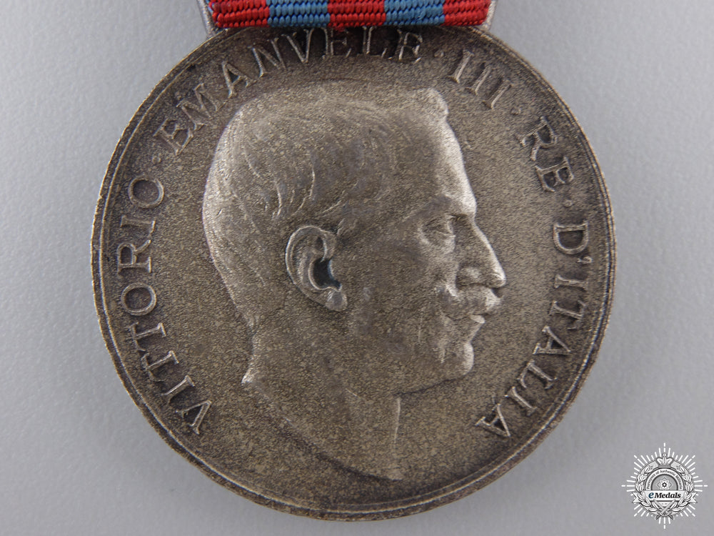 a1911_italian_campaign_medal_for_service_in_libya_img_02.jpg54f74f4def07e
