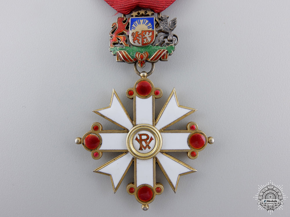 a1938-40_latvian_order_of_vesthardus;_knight_by_v._millers_img_02.jpg54fde3c4e75a3