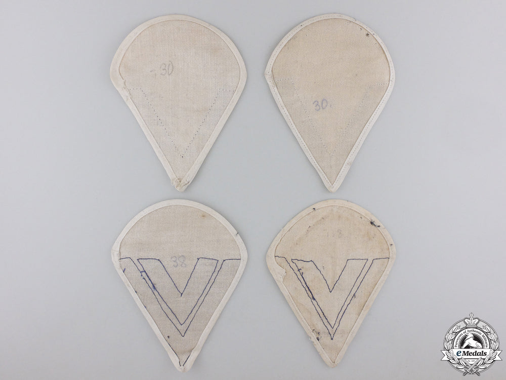 two_pairs_of_kreigsmarine_rank_chevrons_img_02.jpg55ae60b00916b