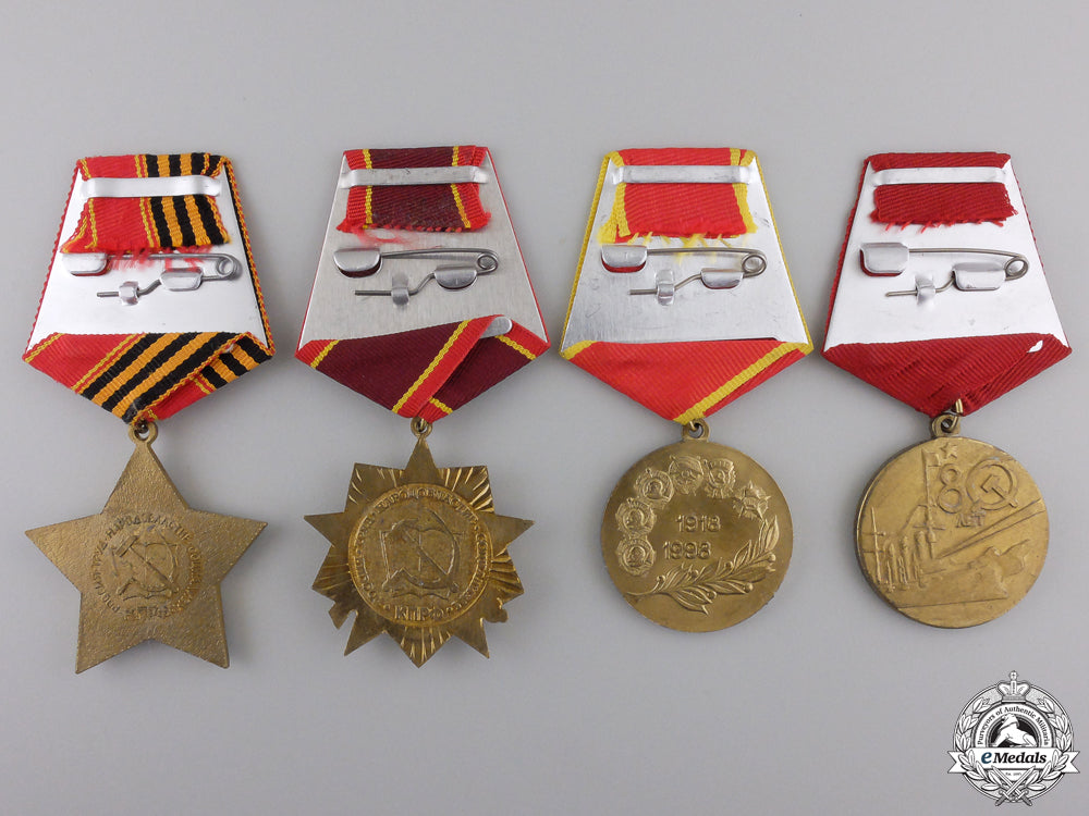 four_russian_federation_communist_party_medals_img_02.jpg553aa0e3c3221