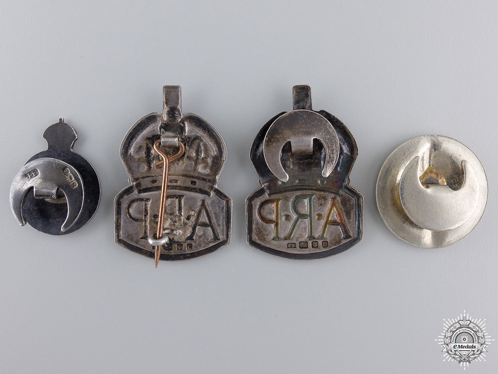 four_british_service_badges_img_02.jpg54eb5b5bc25f9