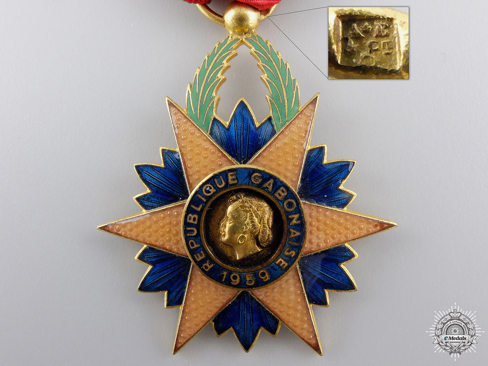 a_gabonese_order_of_the_equatorial_star;_knight_img_02.jpg54dcba6d2ea61