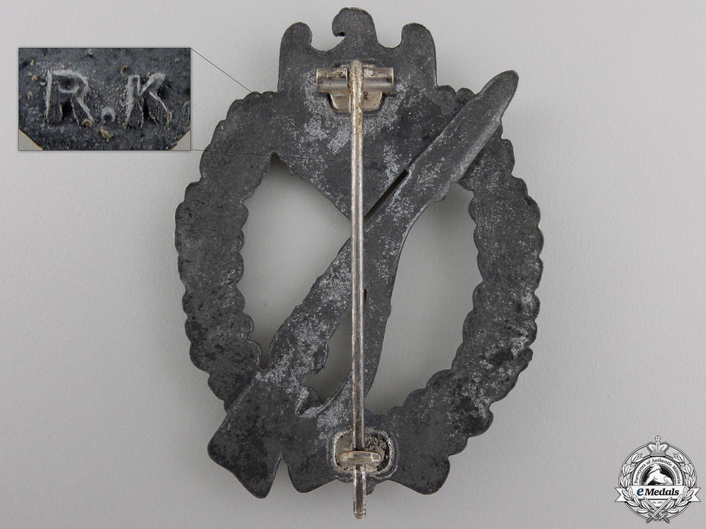 a_silver_grade_infantry_badge_img_02.jpg55521260dfcae