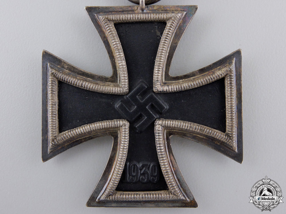 an_iron_cross2_nd_class1939_by_j.e._hammer&_söhne_img_02.jpg55b3a21c320ac