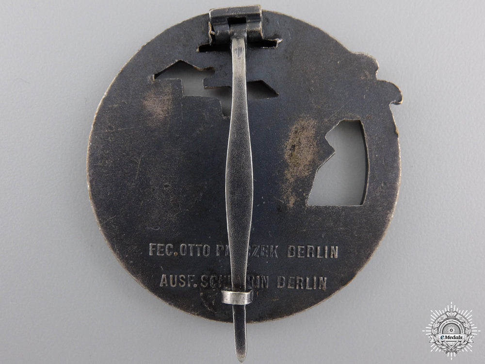 an_early_blockade_runner_badge_by_schwerin,_berlin_img_02.jpg55102154e2c72