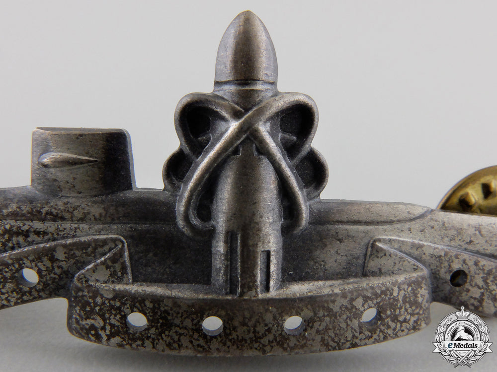 an_american_atomic_submarine_badge_by_gemsco_img_02.jpg55705cf8c2899