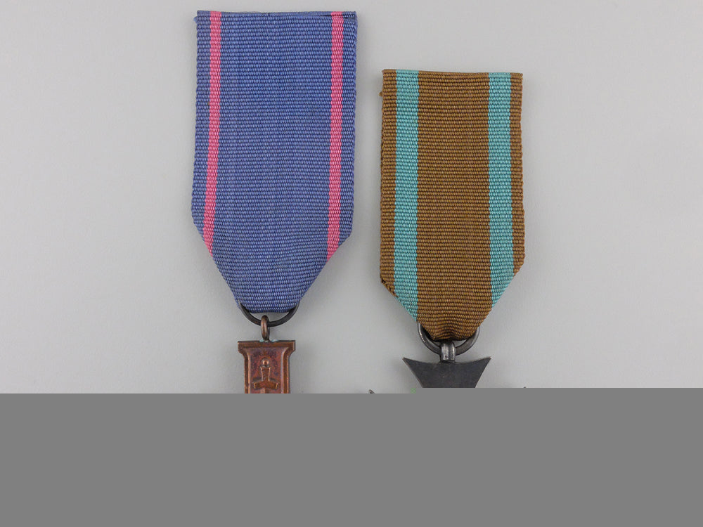 poland._a_lot_of_two_awards&_decorations_img_02.jpg55646e1a965bf