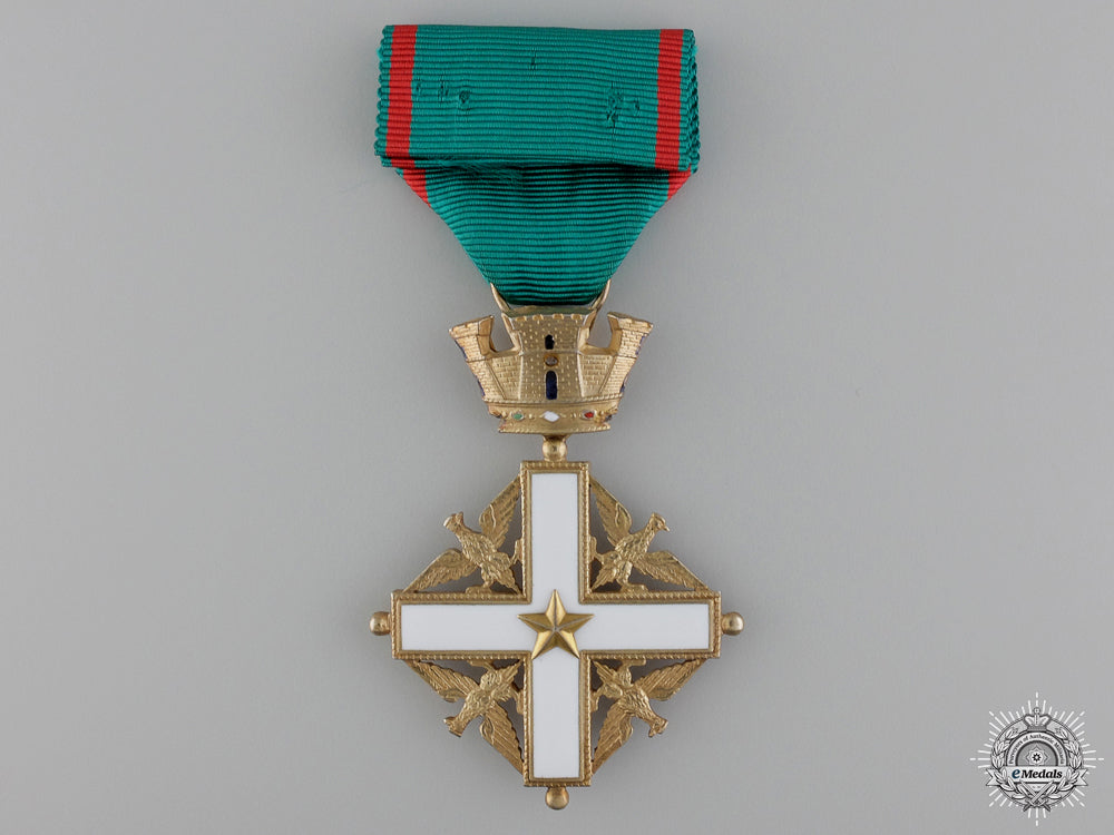 an_italian_order_of_merit;_knight’s_breast_badge_img_02.jpg54bd76e5182aa