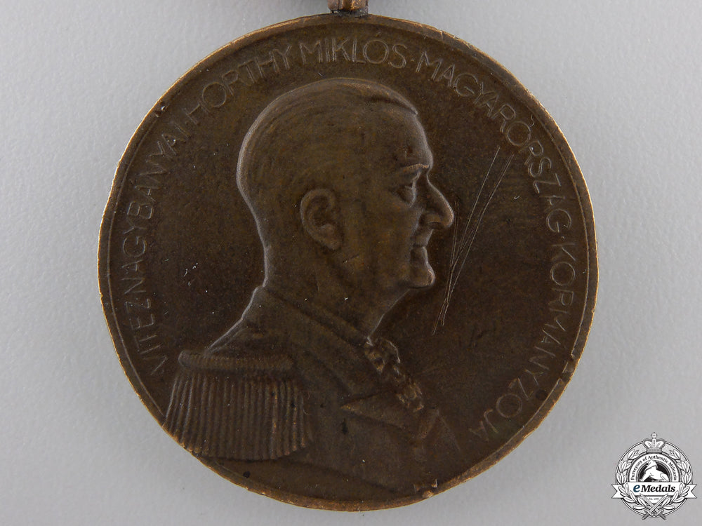 a_second_war_hungarian_bravery_medal;_bronze_grade_img_02.jpg5522dd050c789