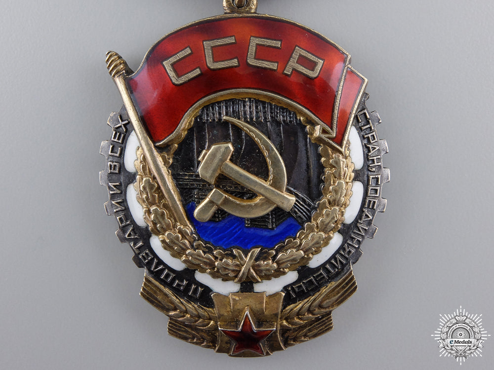 a_soviet_order_of_the_red_banner_of_labor;_type4_img_02.jpg54d1221982d77