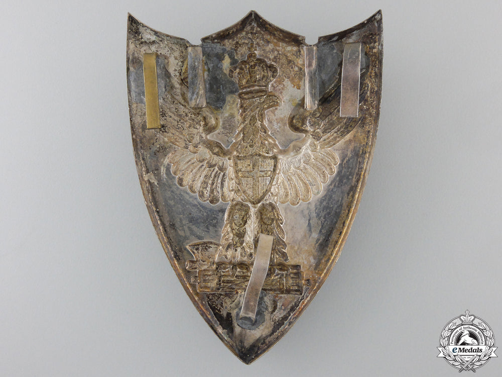 an_italian_fascist_shield_img_02.jpg55ad4c15cbf6a