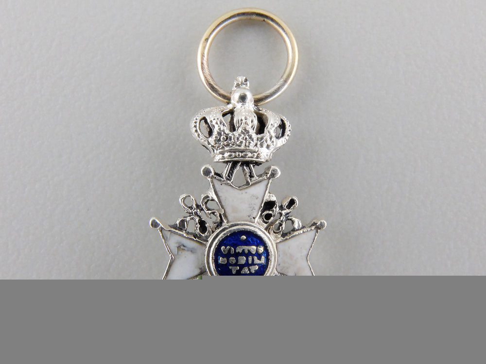 a_miniature_order_of_the_netherlands_lion_img_02.jpg554cc0108b233