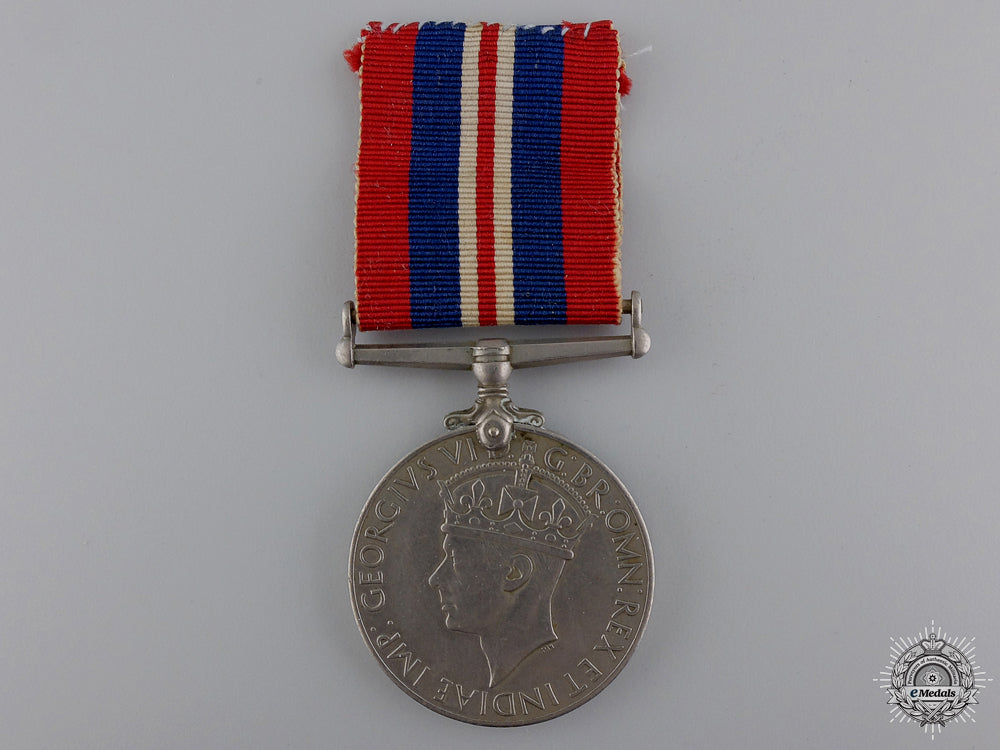 a_british_issued1939-45_war_medal_with_box_img_02.jpg54c657423e549