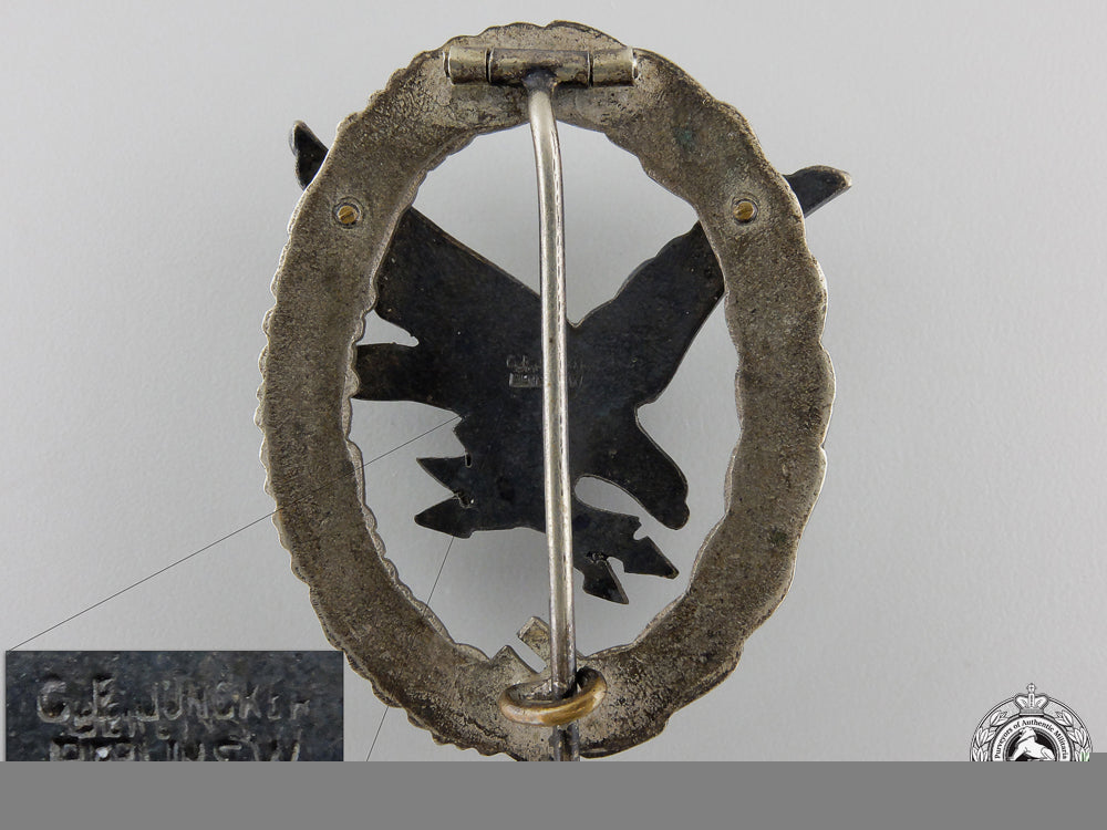 a_luftwaffe_radio_operator&_air_gunner_badge_by_juncker_img_02.jpg55bcc30a89dd1