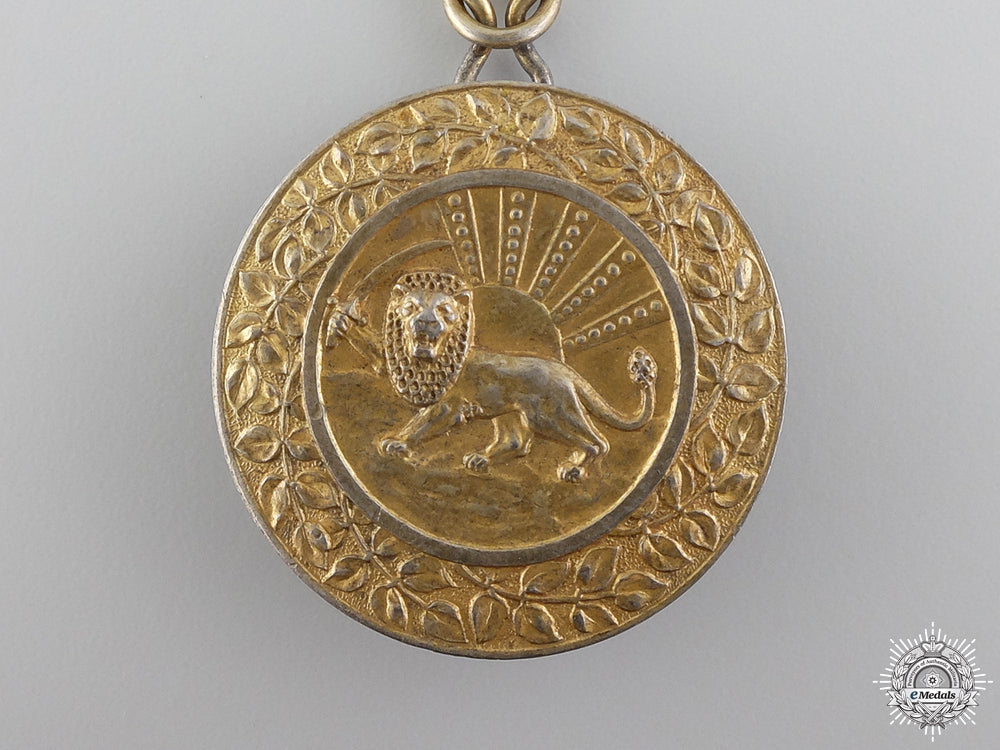 an_iranian_order_of_homayoun;_gold_grade_medal_img_02.jpg5494485b5637f