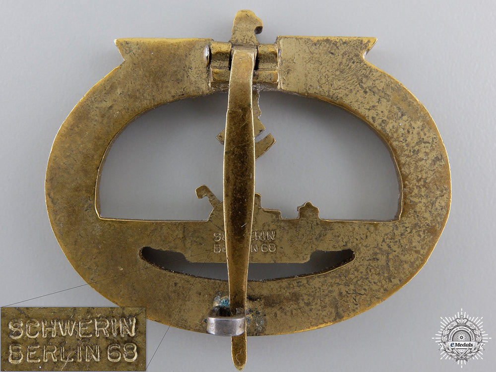 a_kriegsmarine_submarine_war_badge_by_schwerin_img_02.jpg54e37bf7a6ac5