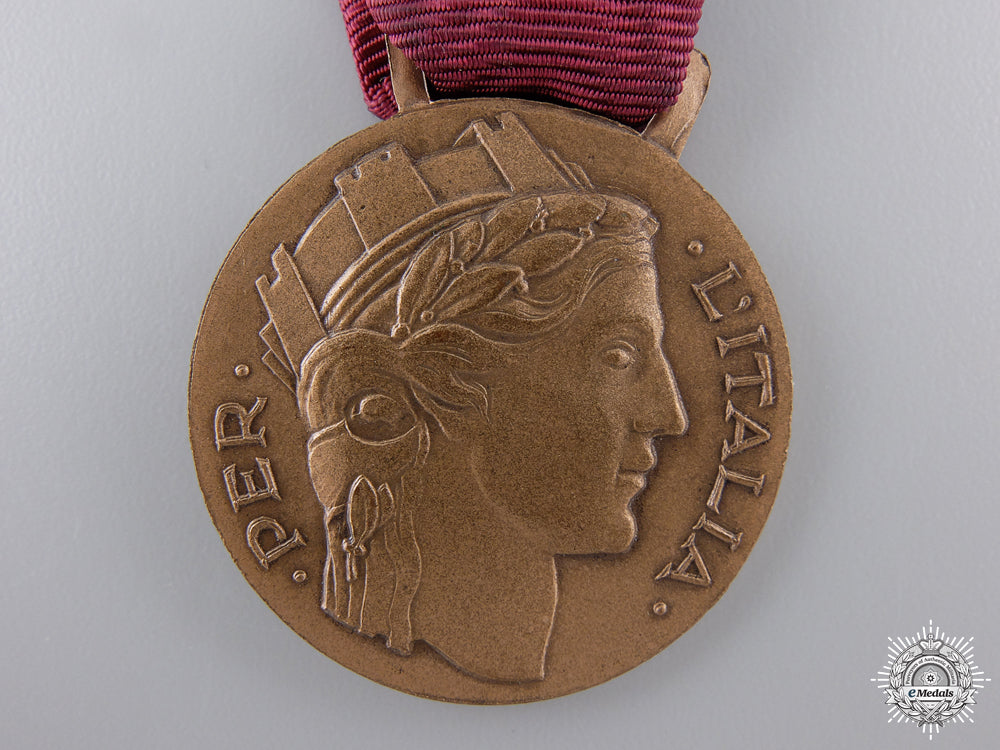 an_italian_volunteers'_medal_for_the_wounded_img_02.jpg54eb679b76012