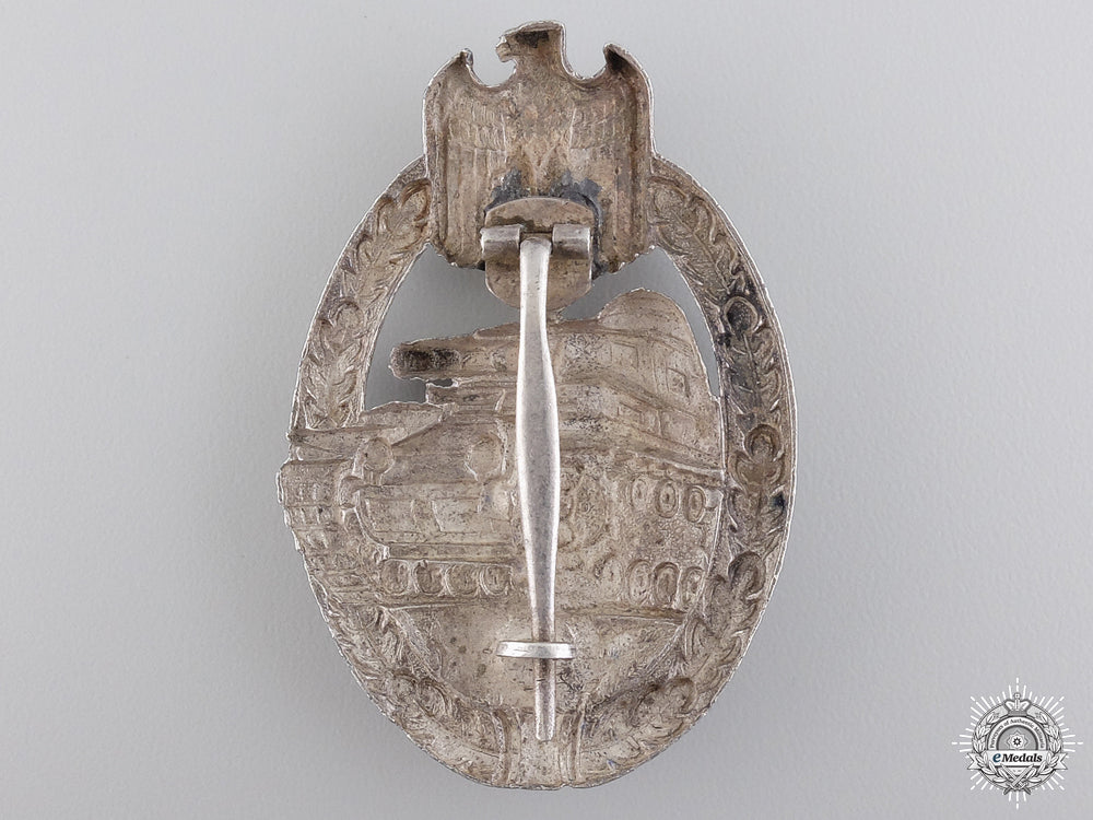 an_early_silver_grade_tank_badge_by_wilhelm_deumer_img_02.jpg5470dced3b1a9