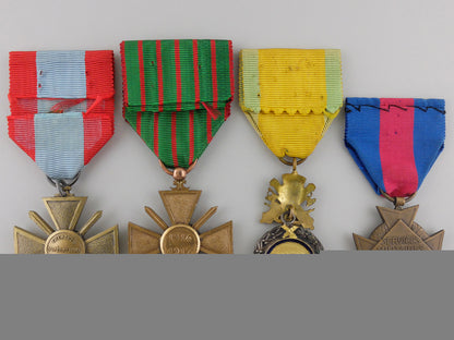 four_french_medals_and_awards_img_02.jpg55689fc7e4b0e