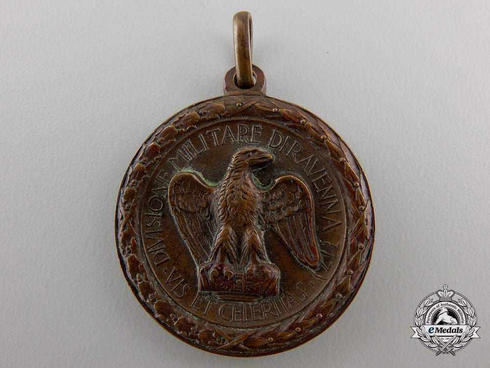 an_italian_ravenna_military_division_medal_img_02.jpg55d339c99987c