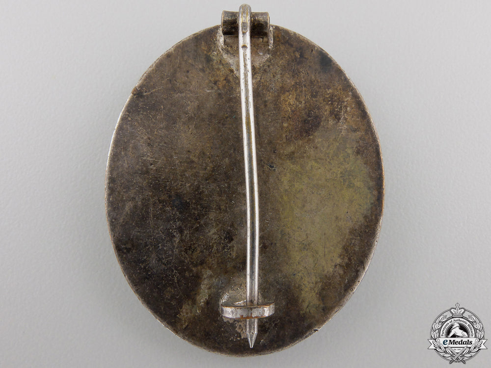 an_early_wound_badge;_silver_grade_img_02.jpg555359420b3ae