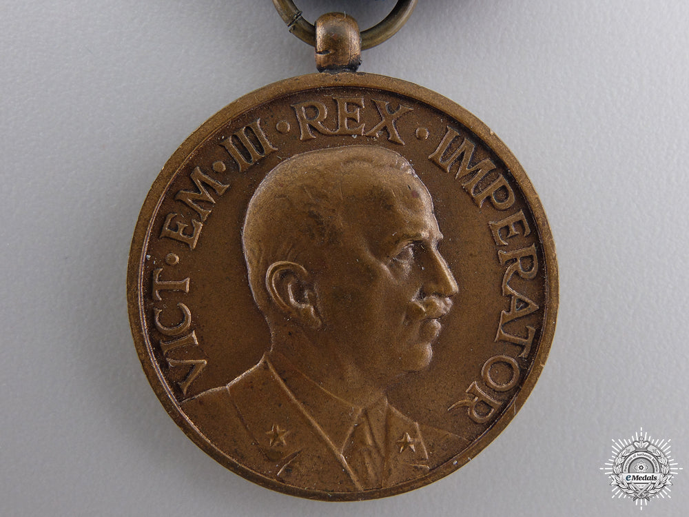a_medal_of_merit_for_italian_schools_abroad;_bronze_grade_img_02.jpg54f74ee2eea60