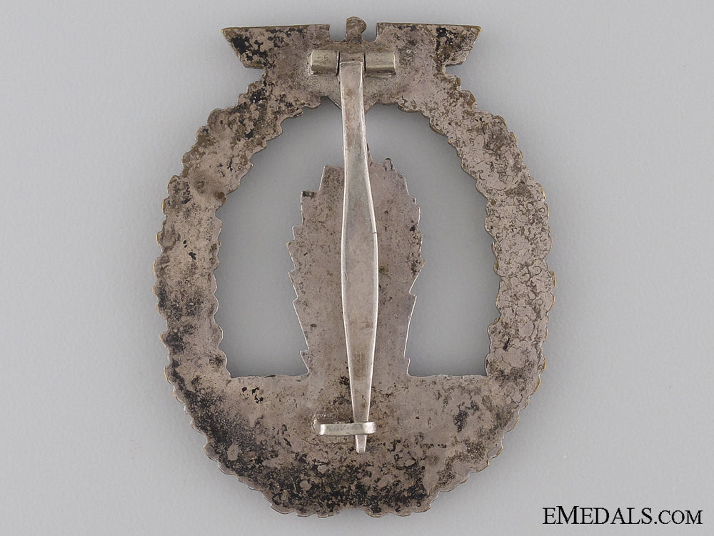 an_early_minesweeper_war_badge;_unmarked_img_02.jpg53e1257460494