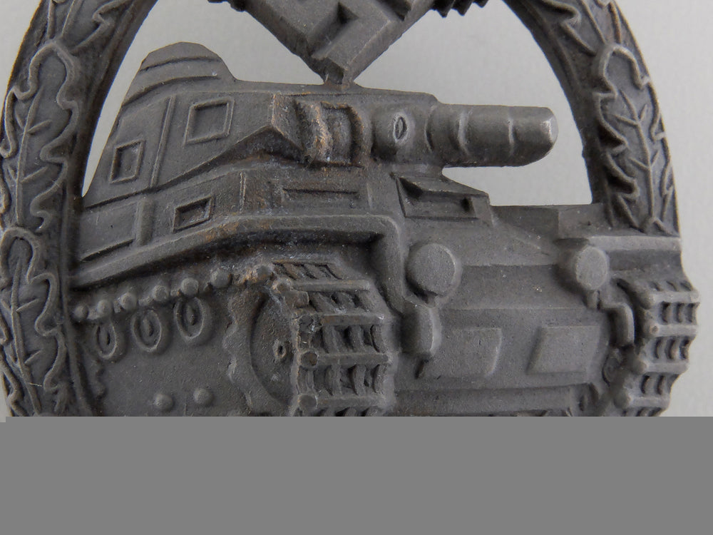 a_bronze_grade_tank_assault_badge_by_karl_wurster_img_02.jpg5564823b848e2