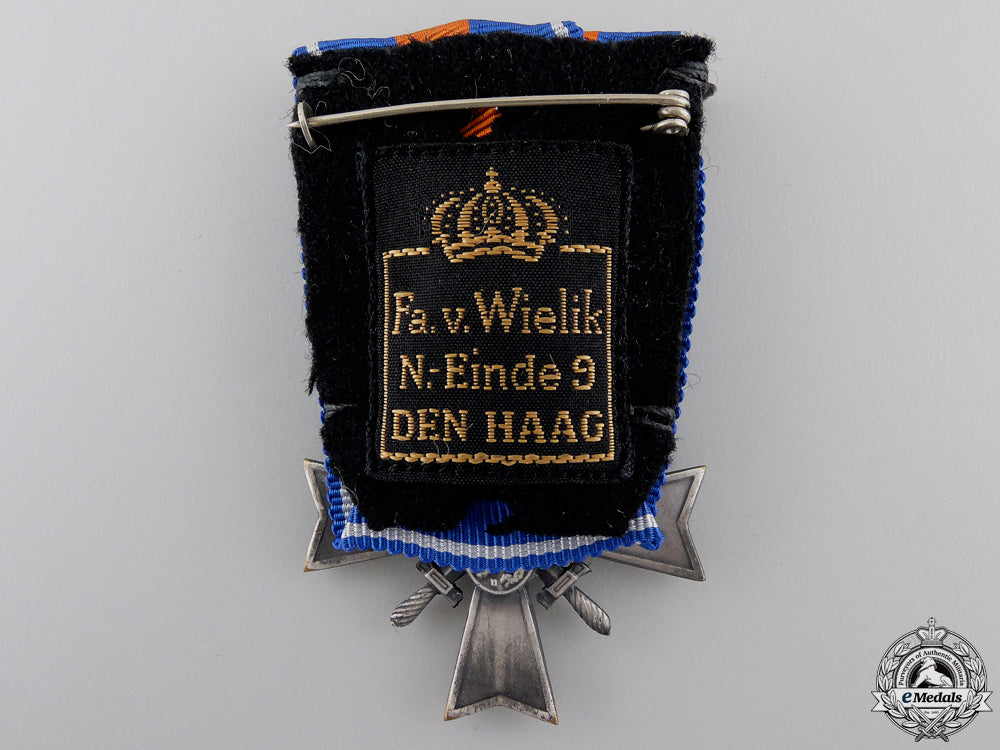 a_dutch_cross_for_rights_and_freedom;_korea_clasp_img_03.jpg554a1ca34d197