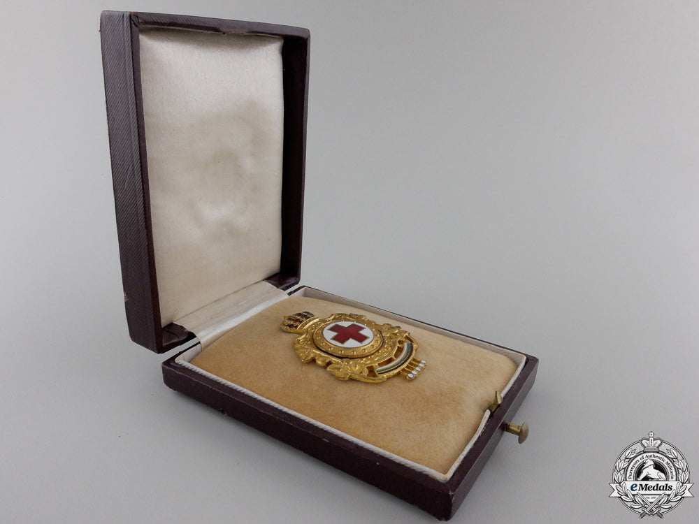 bulgaria,_kingdom._a_red_cross_badge_in_case,_c.1915_img_03.jpg5537f64f48bfb