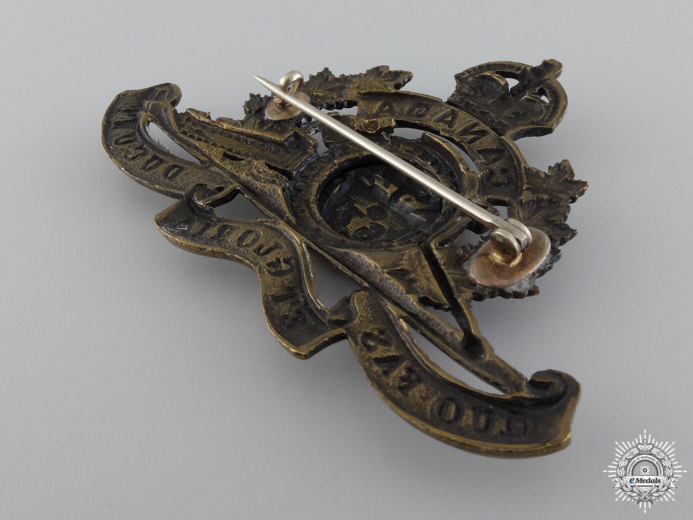 wwi67_th_university_of_toronto_overseas_field_battery_cap_badge_img_03.jpg54930b9adc5dc