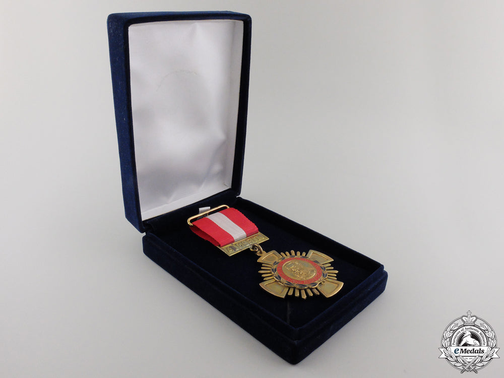 a_peruvian_order_of_military_combatants;_andres_avelino_caceres_img_03.jpg558996dcba1f3