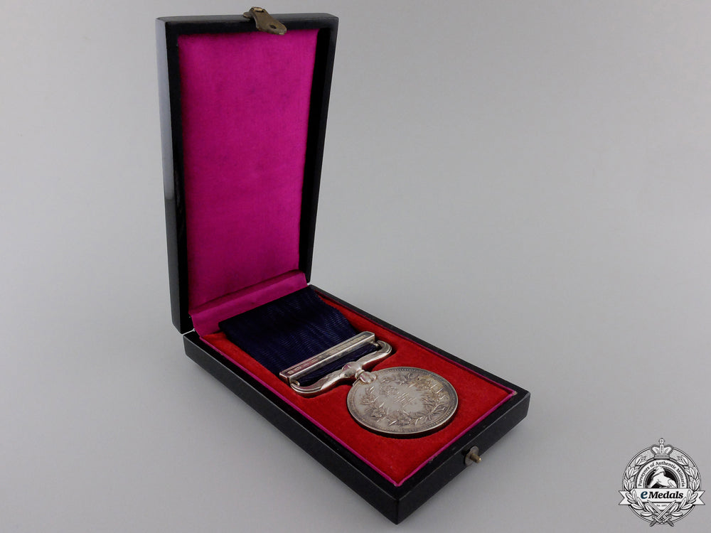 a_japanese_merit_medal(_konjuhosho);_named_with_case_img_03.jpg5543c36c0592f_1_1