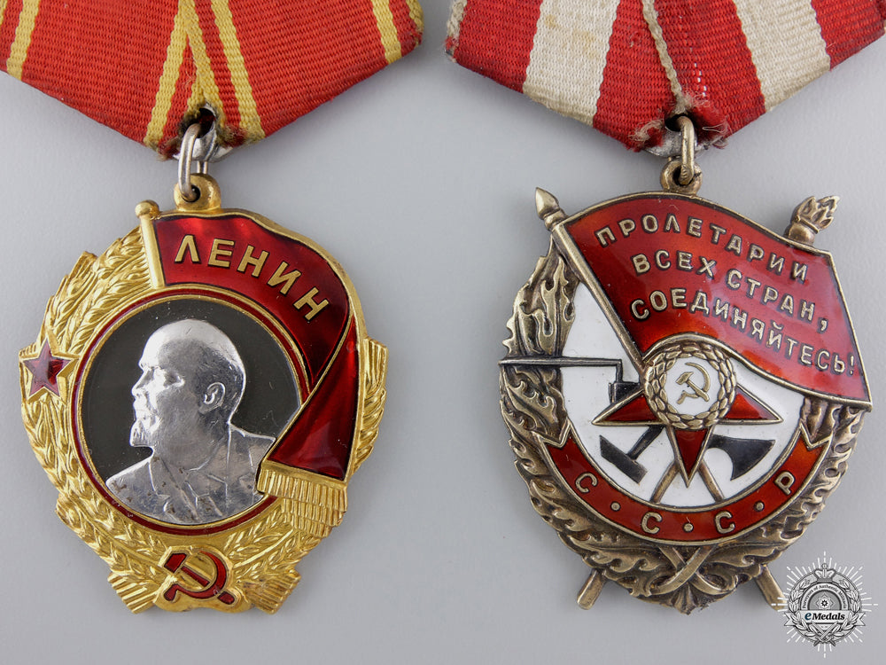 a_soviet_order_of_lenin_bravery_pair_to_mikhail_maiorov_img_03.jpg54e3ab032c887