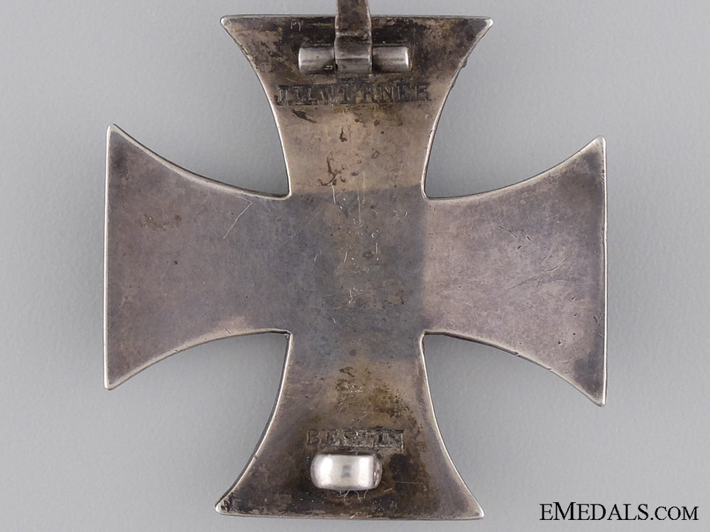 an_iron_cross_first_class1914_by_j.w.werner_of_berlin_img_03.jpg53d7989e9b240