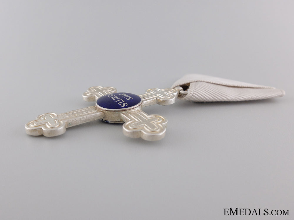 an_austrian_military_chaplains'_merit_cross;_second_class_img_03.jpg53fdfb6f5356e