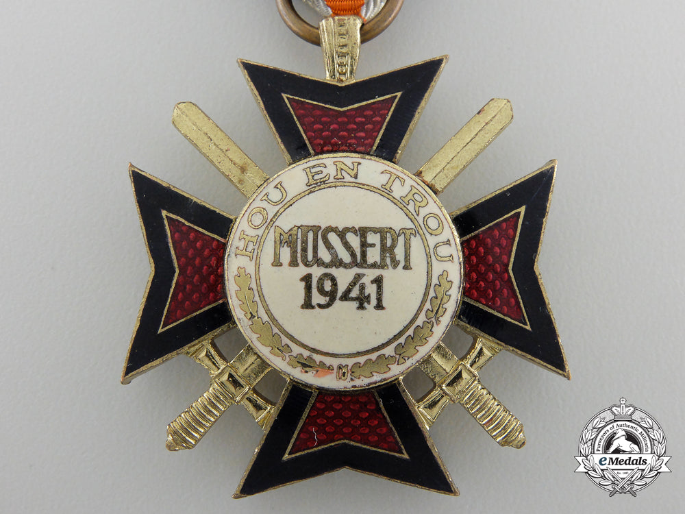 a1941_dutch_mussert_cross_img_03.jpg55ca1c0f9b14a