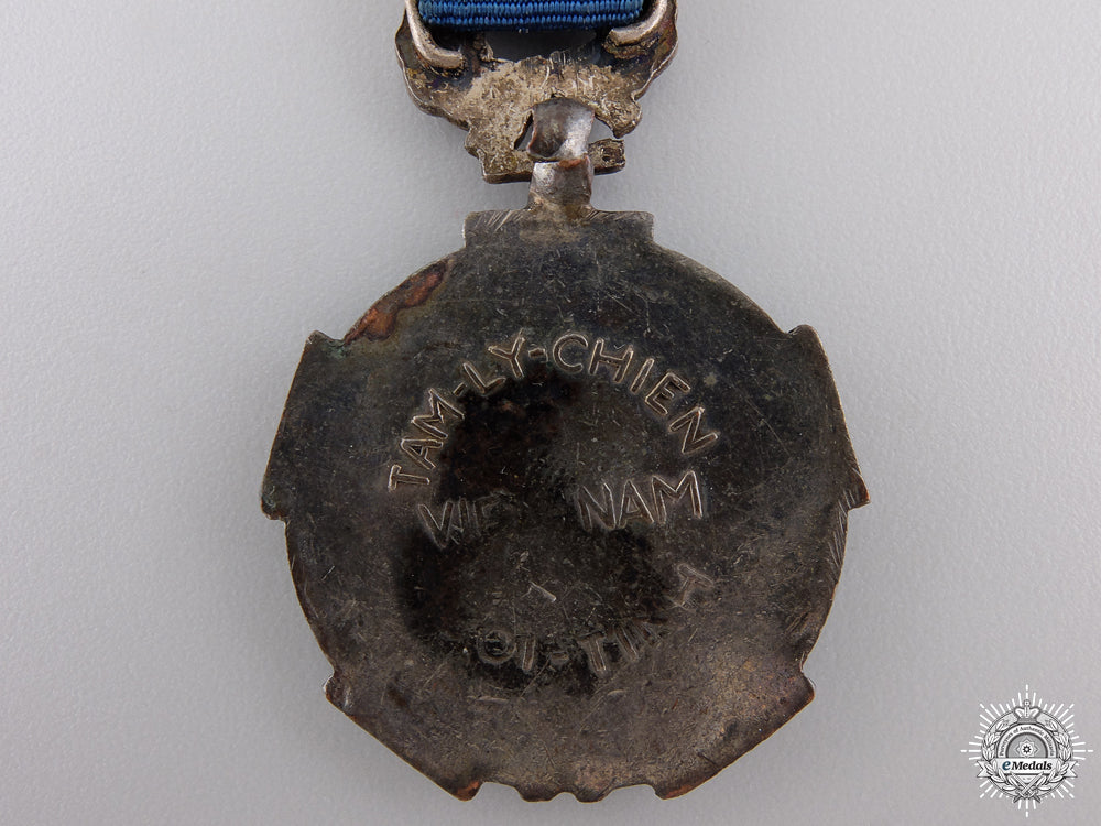 a_vietnamese_psychological_warfare_medal;2_nd_class_img_03.jpg54fdd21faced6