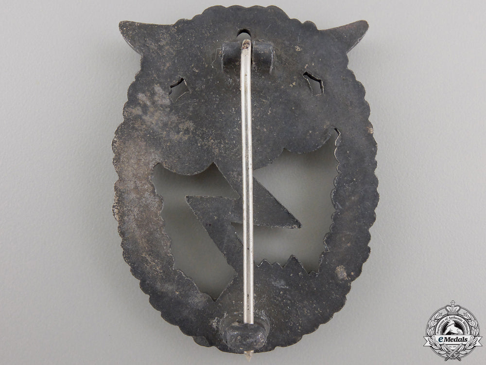 a_luftwaffe_ground_assault_badge_img_03.jpg556896692d1ba