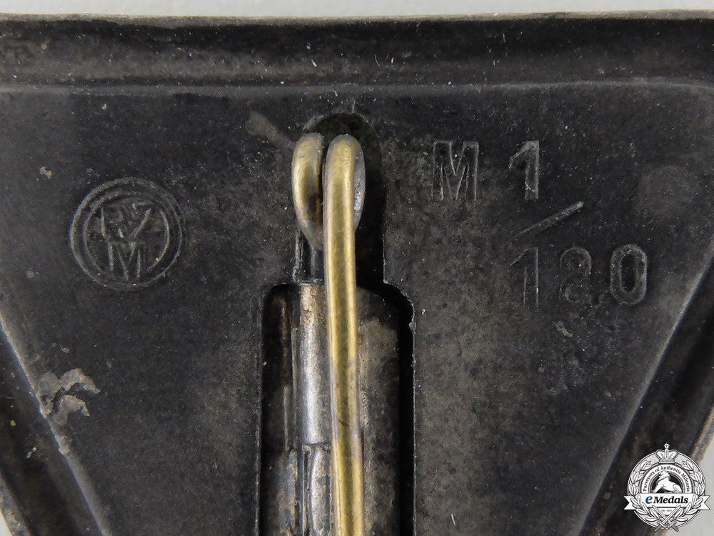 an_nsf_leader's_badgewilhelm_deumer-_lüdenscheid_img_03.jpg557f2d1b58fe8