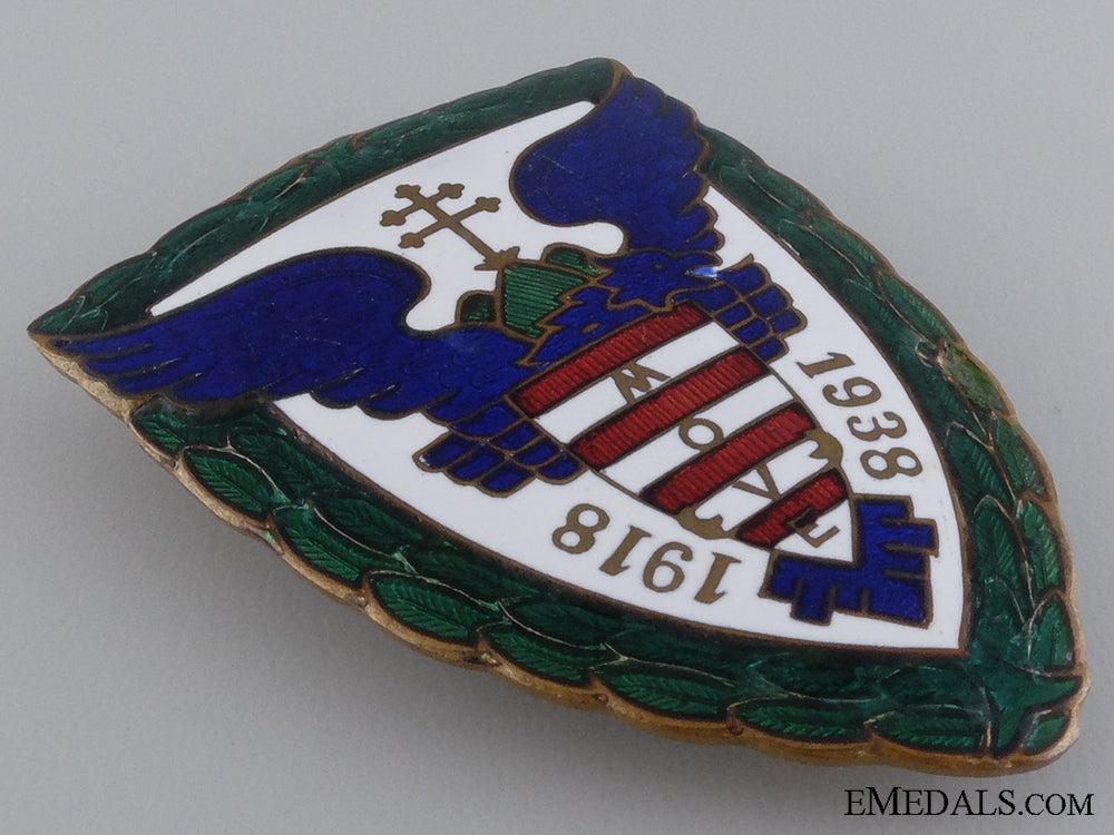 a_hungarian_move_organization_breast_badge_img_03.jpg5457c4504b6ad