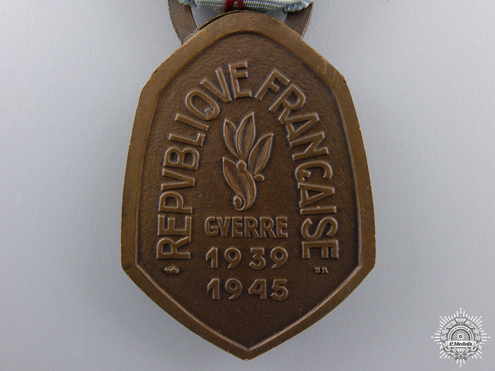 a_wwii_french_commemorative_medal_for_the_african_theatre_war_img_03.jpg54d8e5ad77f3a