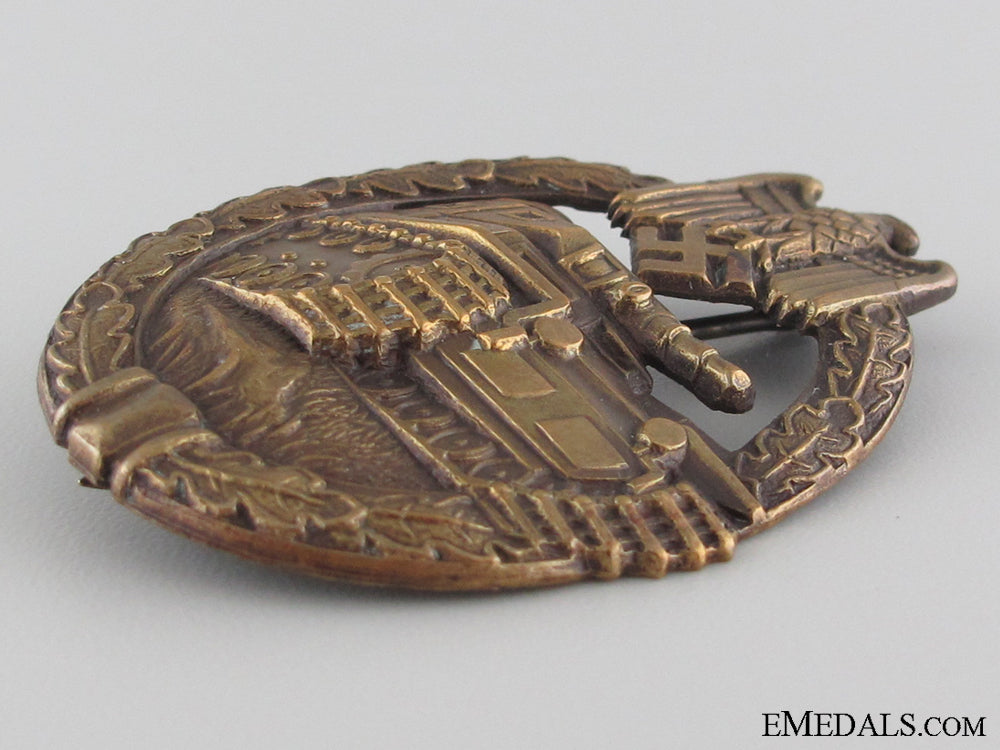 an_early_bronze_grade_tank_badge;_karl_wurster_img_03.jpg5356824461806