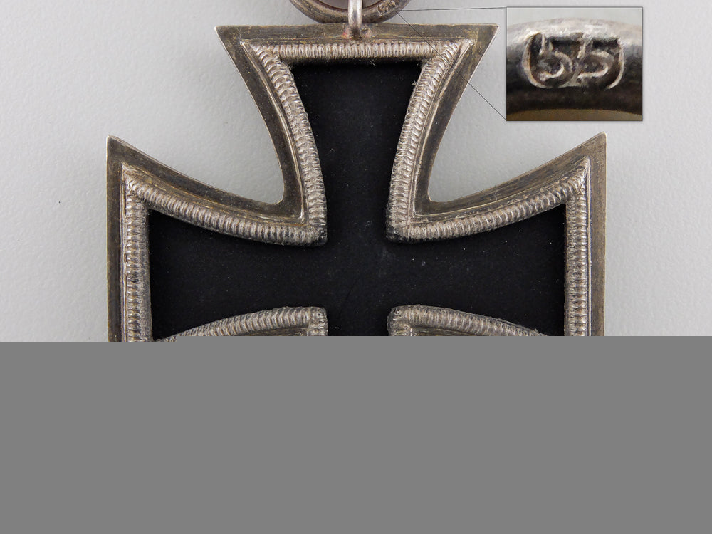 an_iron_cross_second_class1939_by_j.e._hammer&_sohne_img_03.jpg555b3c16d55ab