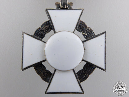 a_military_merit_cross_with_war_decoration_by_v.mayer_img_03.jpg55390f4e87e81
