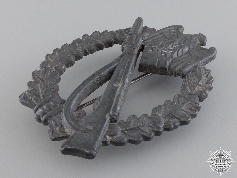 a_silver_grade_infantry_badge_by_m.k.1._img_03.jpg5474d76ce4045