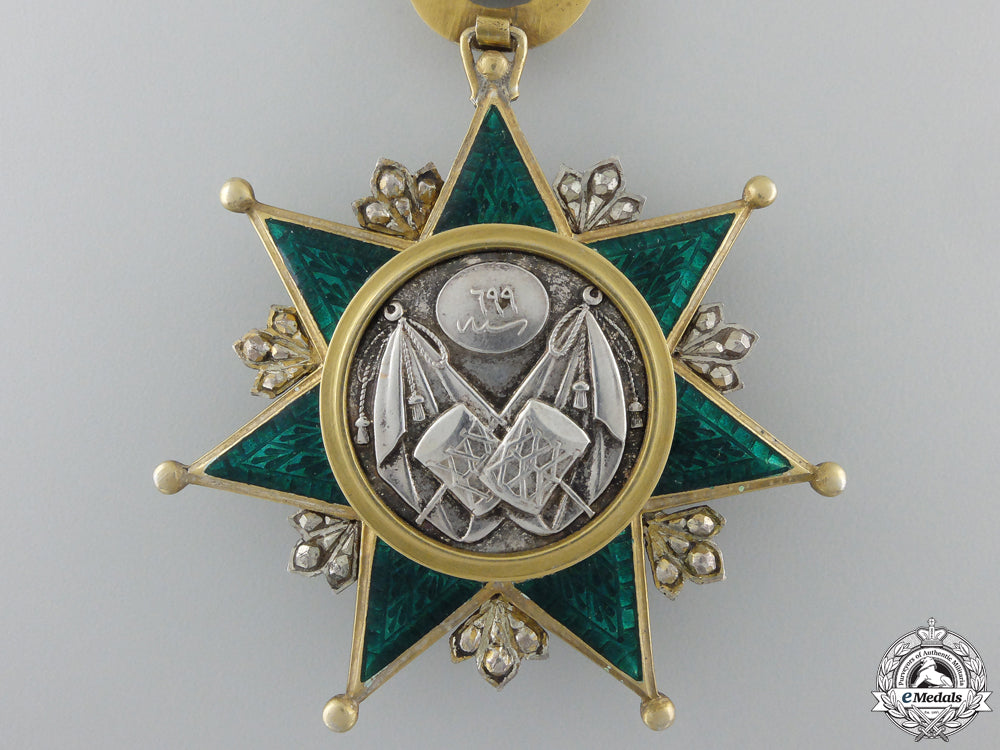 a_turkish_order_of_order_of_osmania;_breast_badge_img_03.jpg55a54798148e1