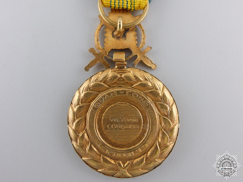 a_vietnamese_military_merit_medal;2_nd_republic_issue_img_03.jpg54fdc1fb5456e