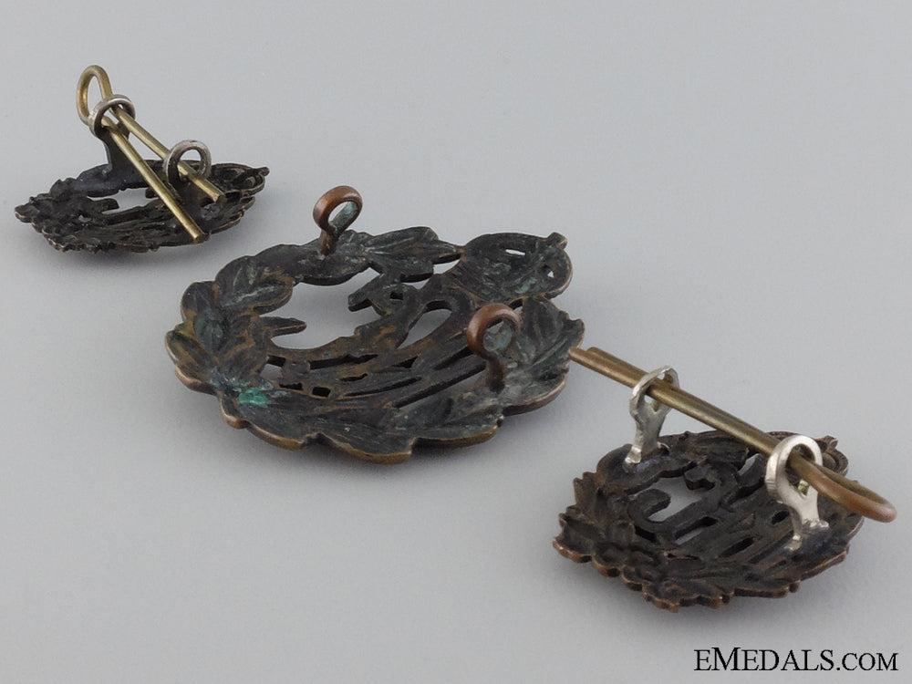 a_set_of_first_war_royal_flying_corps_insignia_img_03.jpg545a43e5db526