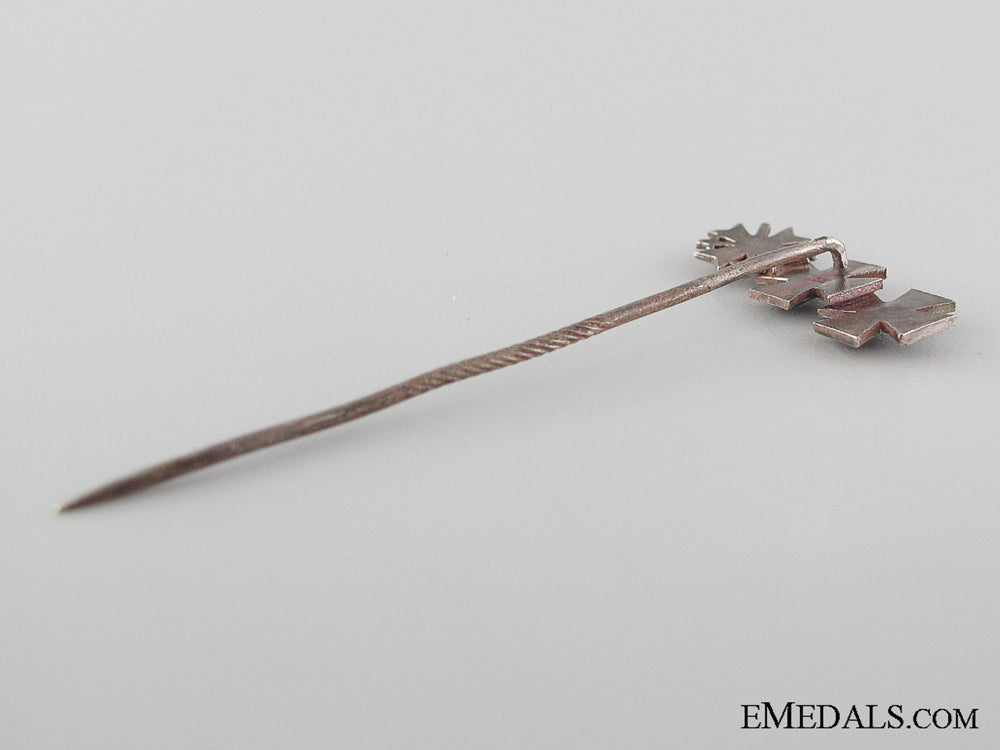 three_awards_stickpin_img_03.jpg5328597d4628e